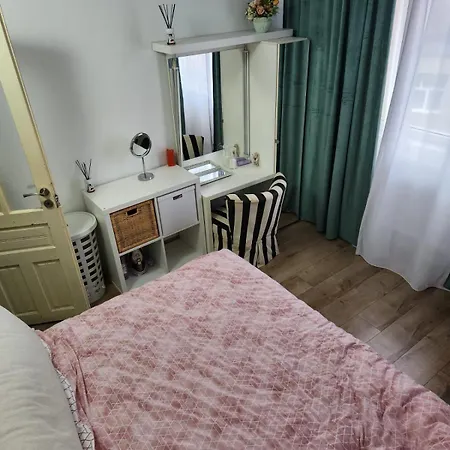 Apartment Lelas House Craiova